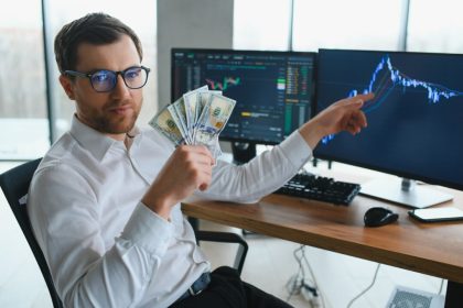 the-rush-into-money-market-funds:-should-you-invest?