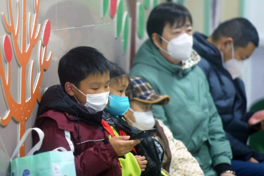 residents-report-overcrowded-crematoriums-and-empty-neighborhoods-in-china