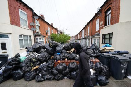 bin-strikes-could-spread-beyond-birmingham,-union-warns