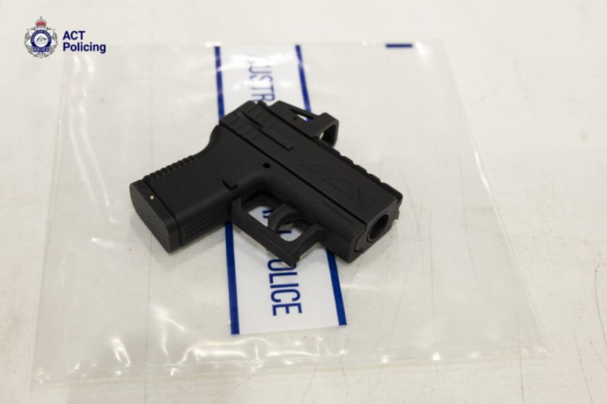teacher-under-investigation-after-3d-printed-gun-brought-to-school