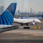 united-airlines-provides-unusual-dueling-outlook-on-strong-first-quarter-earnings