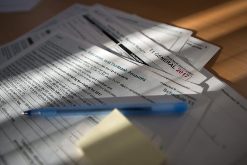 have-a-side-hustle?-here’s-what-you-need-to-know-as-tax-filing-deadlines-draw-near