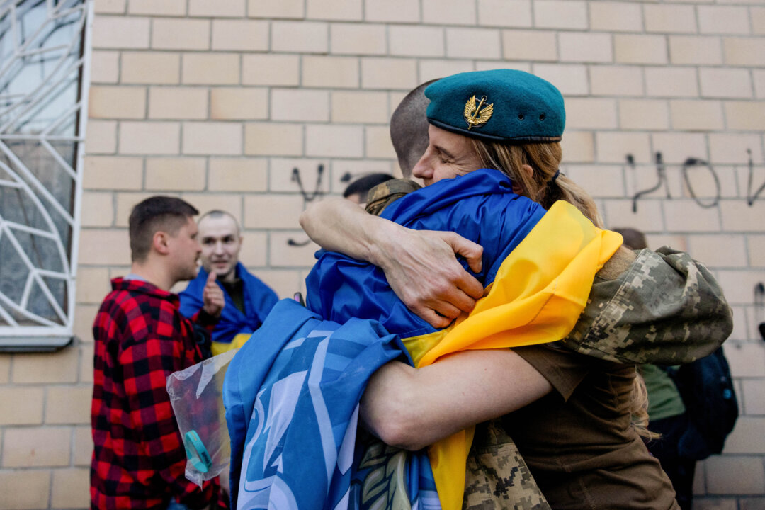 russia-and-ukraine-exchange-538-war-prisoners russia-and-ukraine-exchange-538-war-prisoners