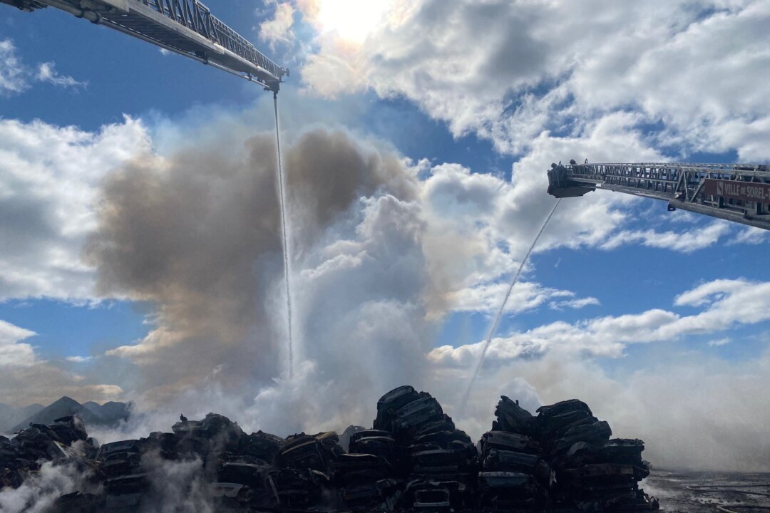 fire-breaks-out-on-grounds-of-steel-plant-northeast-of-montreal fire-breaks-out-on-grounds-of-steel-plant-northeast-of-montreal