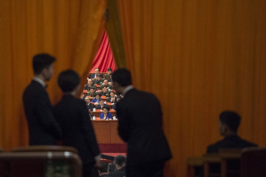insiders-say-xi-jinping-faces-3-major-political-crises