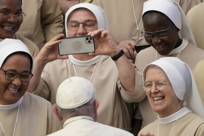 pope-francis-tried-to-change-the-catholic-church-for-women,-with-mixed-success