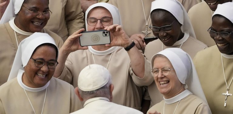 pope-francis-tried-to-change-the-catholic-church-for-women,-with-mixed-success