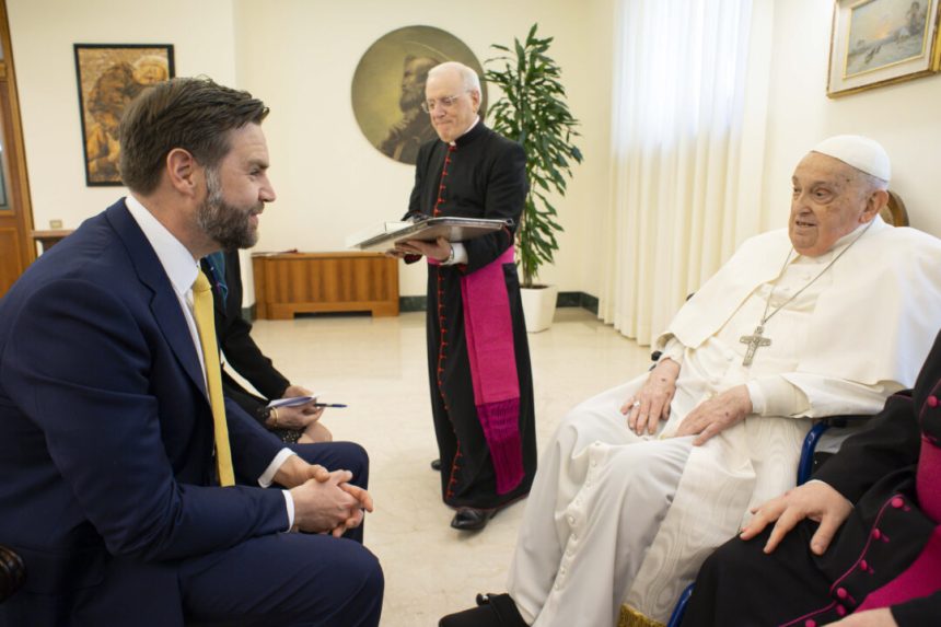 world-leaders-pay-tribute-to-pope-francis