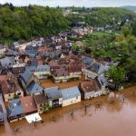 day-in-photos:-flood-in-france,-white-house-easter-eggs,-and-running-with-ponies