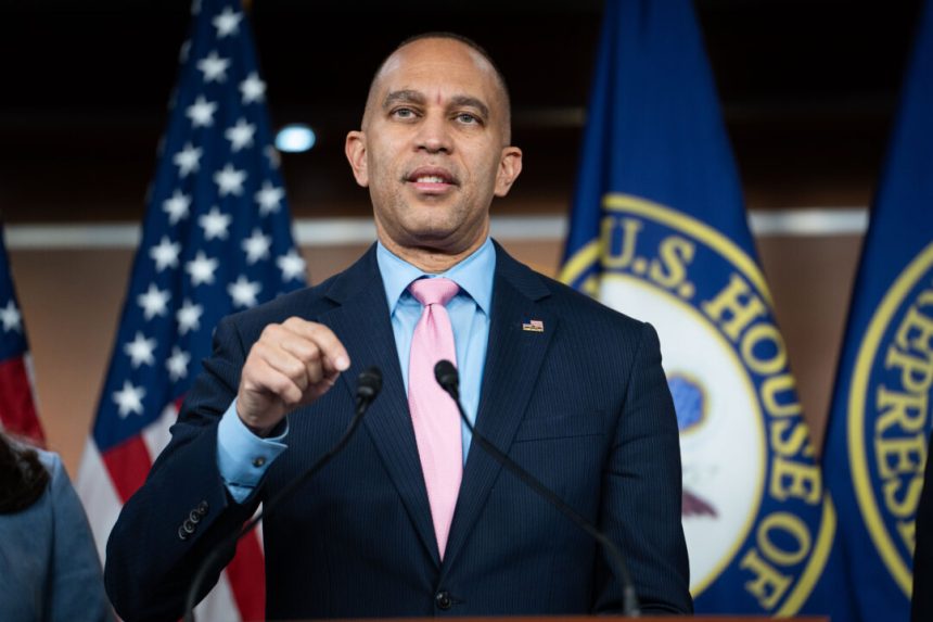 hakeem-jeffries-to-lead-bipartisan-delegation-to-denmark-to-discuss-greenland