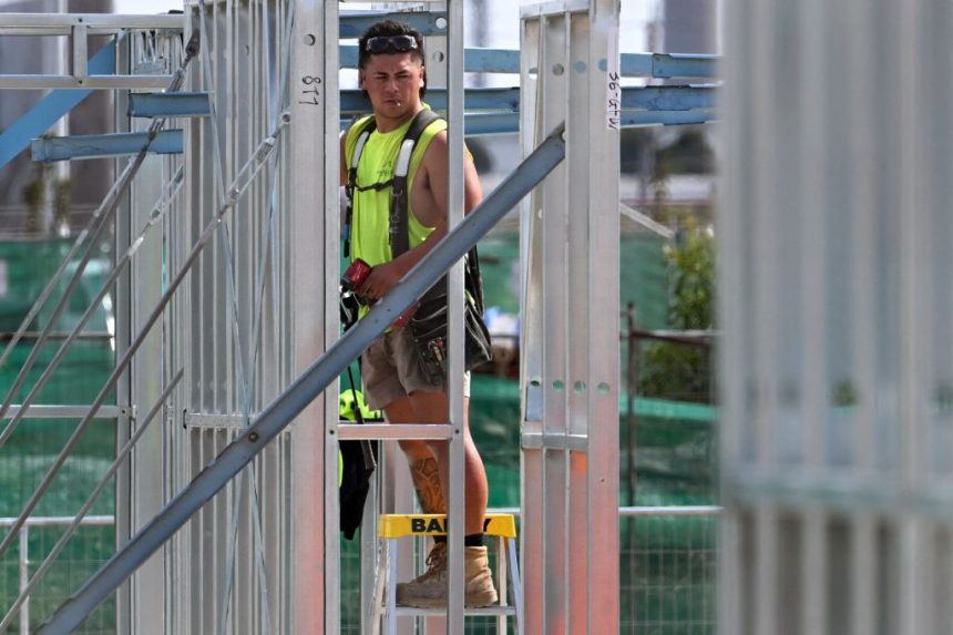 labor-offers-$32-million-for-men’s-wellbeing-as-parties-battle-it-out-on-health
