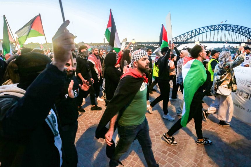 gaza-war-cracks-labor’s-muslim-support-base