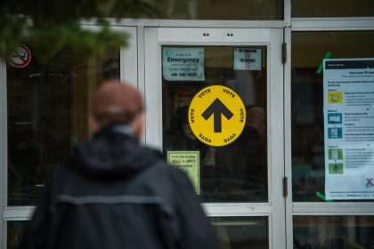large-population-variations-between-some-ridings,-elections-canada-data-shows