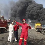 iranian-port-explosion-kills-5,-injures-more-than-700