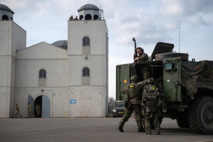 german-president-says-berlin-will-step-up-military-role-in-nato