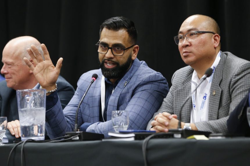 manitoba-progressive-conservatives-choose-obby-khan-as-leader-after-tight-contest