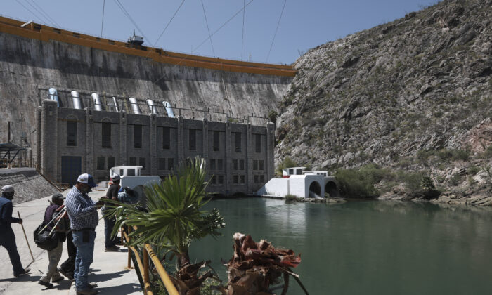 mexico-agrees-to-send-more-water-to-texas-amid-tariff-pressure