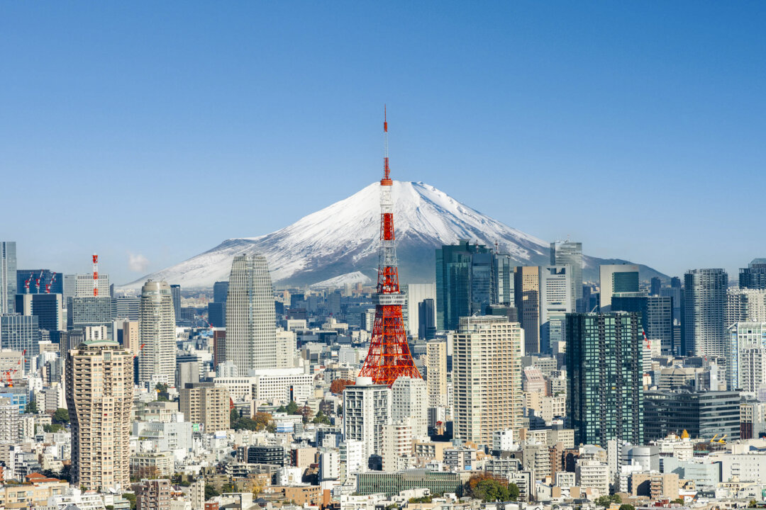 asia’s-largest-cities-are-grappling-with-climate,-demographic,-and-urban-crises