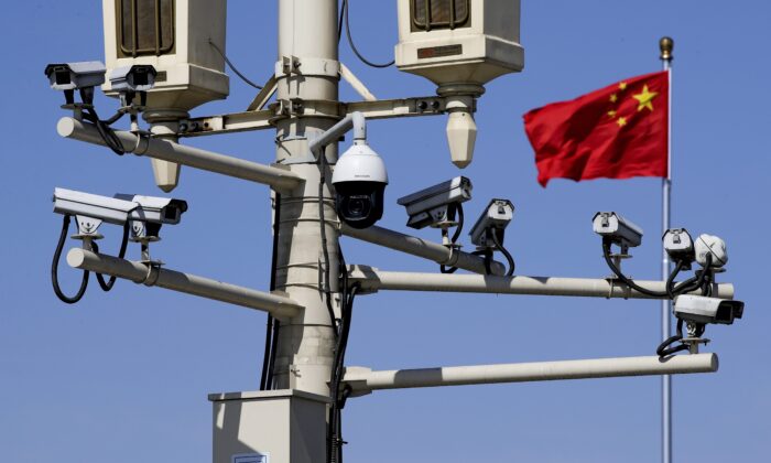 2-sisters-sentenced-as-ccp-intensifies-big-data-suppression-on-falun-gong