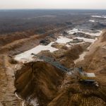 us,-ukraine-sign-minerals-deal