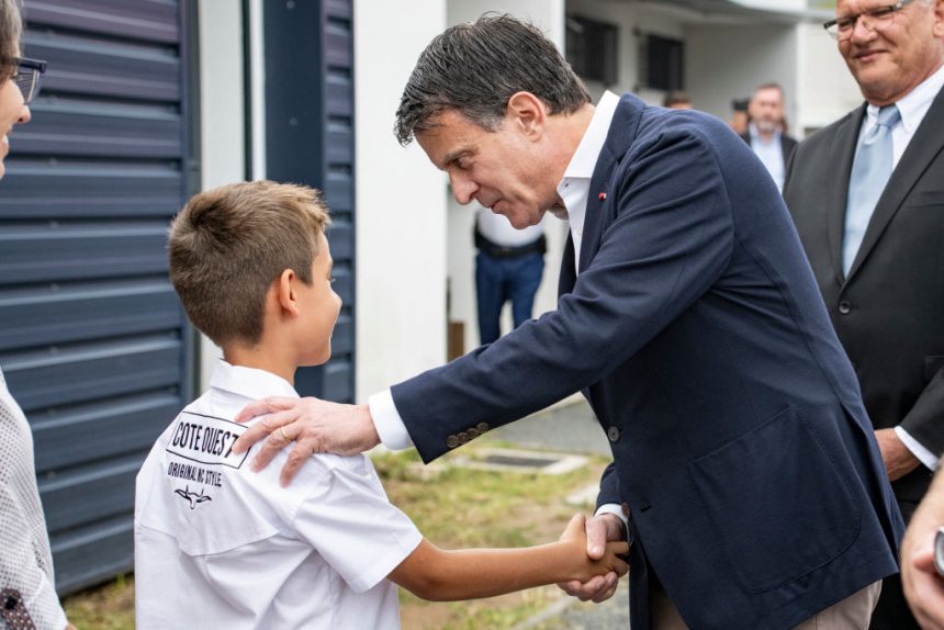 french-negotiator-says-new-caledonia-at-risk-of-civil-war