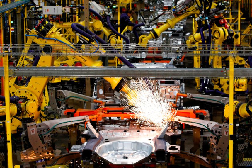 us-manufacturing-activity-beats-wall-street-estimates-despite-tariff-uncertainty