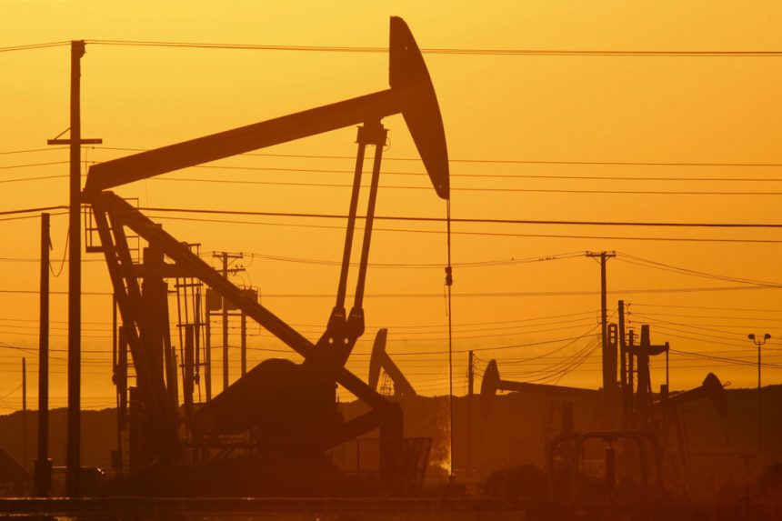 us-natural-gas-stockpile-sees-biggest-jump-in-2-years:-eia