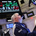 market-review:-s&p-500-and-dow-achieve-nine-day-rally