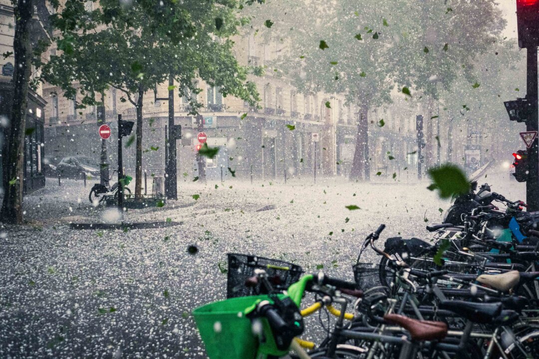 day-in-photos:-hailstorm-in-paris,-us–philippines-military-exercises,-and-traditional-wedding-in-pakistan