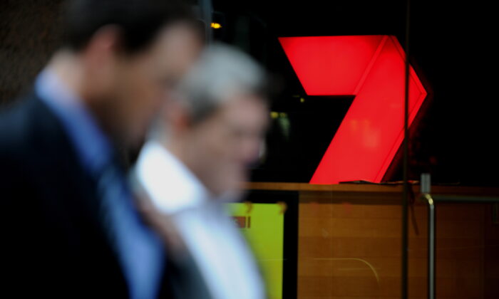 seven-west-media-buys-southern-cross-media’s-regional-tv-licences