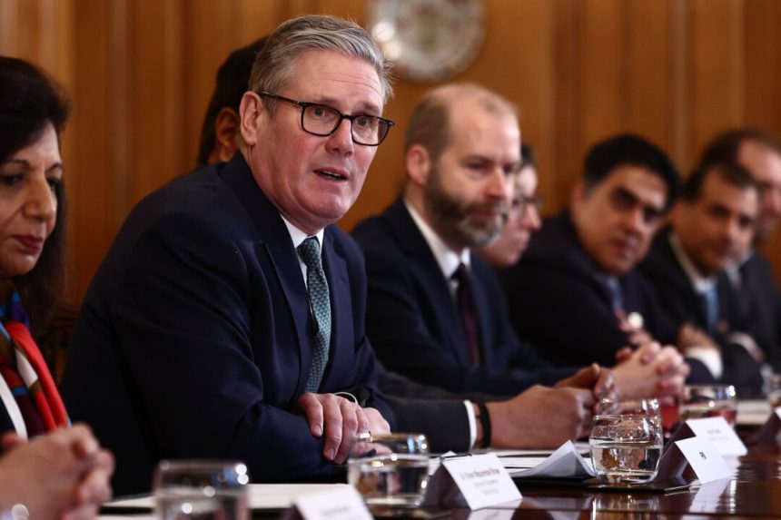 uk-and-india-agree-trade-deal,-slashing-tariffs-on-car-and-whisky-exports