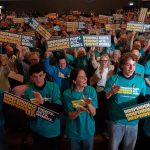 teals-and-independents-make-their-mark-as-confidence-in-majors-wane