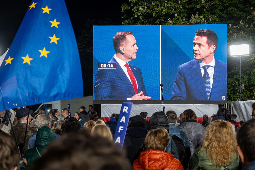 poland’s-pro-eu-candidate-holds-slim-presidential-lead-at-national-juncture;-runoff-projected poland’s-pro-eu-candidate-holds-slim-presidential-lead-at-national-juncture;-runoff-projected