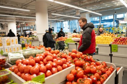 top-us-grocery-supplier-warns-of-delivery-disruptions-after-cyberbreach
