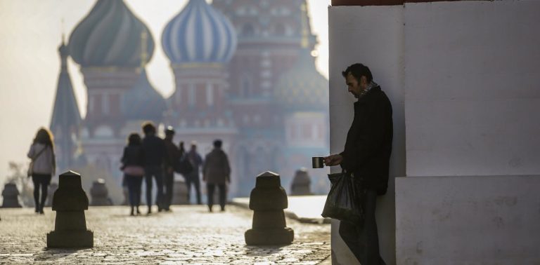 russia-is-facing-fresh-sanctions,-but-putin-is-used-to-dealing-with-a-struggling-economy