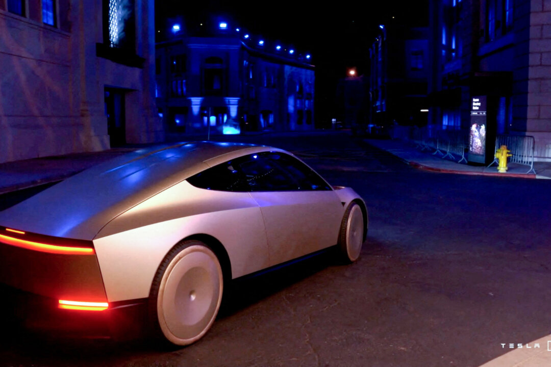 musk-says-tesla-robotaxi-rides-could-begin-june-22-in-austin,-texas