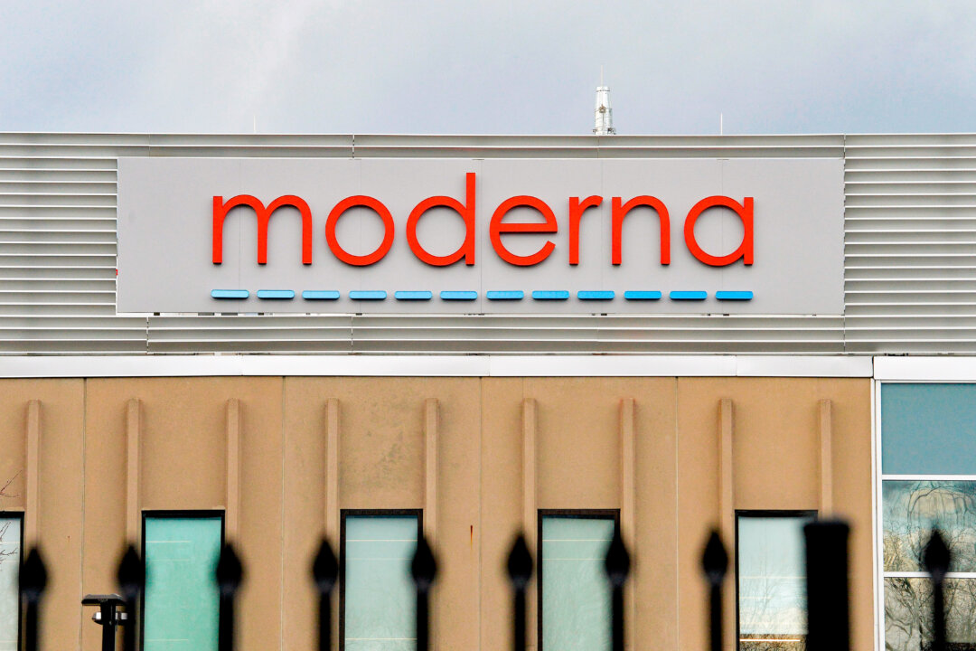 fda-approves-moderna’s-rsv-vaccine-for-some-younger-adults,-company-says fda-approves-moderna’s-rsv-vaccine-for-some-younger-adults,-company-says