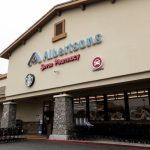 southern-california-grocery-workers-authorize-strike