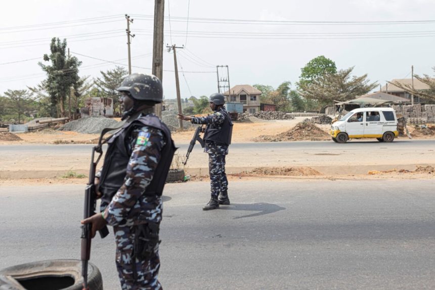 at-least-100-people-killed-by-gunmen-in-north-central-nigeria,-rights-group-says