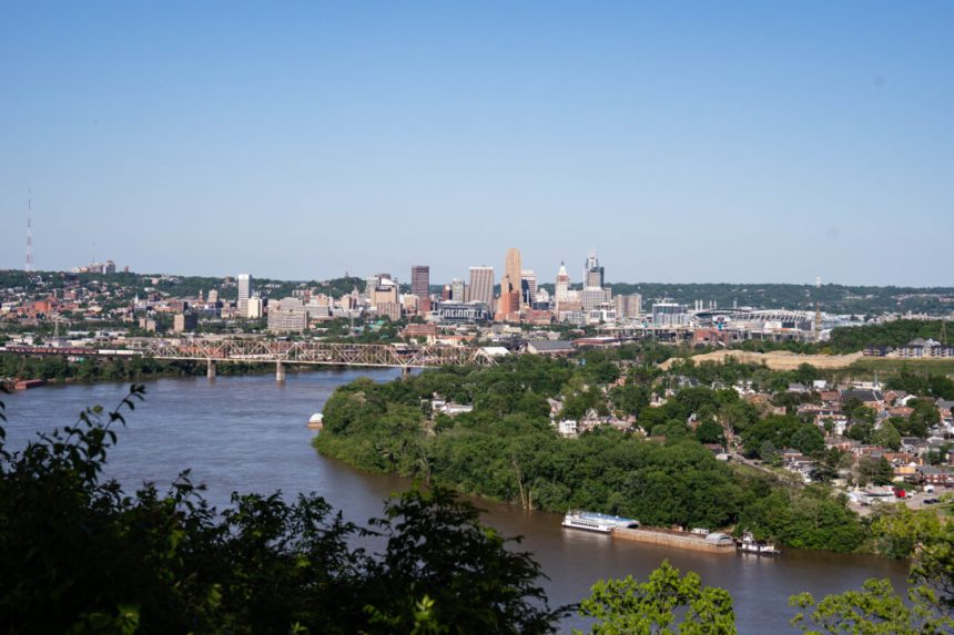 more-americans-plan-summer-‘staycations;’-cincinnati-named-top-spot:-survey
