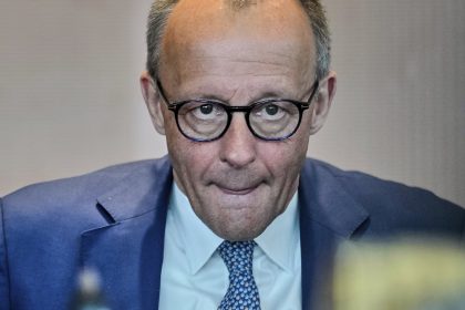 the-politics-of-blame:-accusing-immigrants-won’t-solve-germany’s-antisemitism-problem
