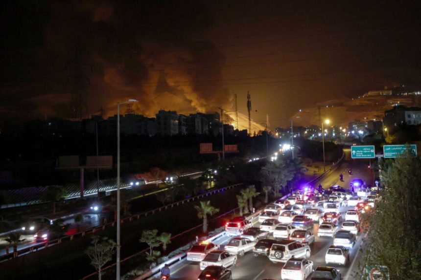 flights-grounded-as-australians-seek-to-exit-israel,-iran-amid-escalating-tensions