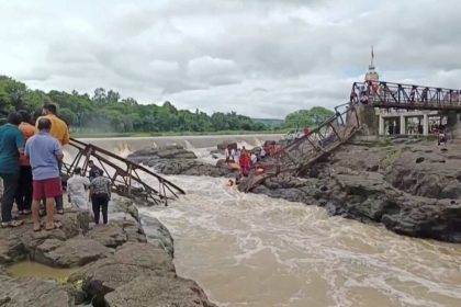 two-killed-after-bridge-collapse-in-india