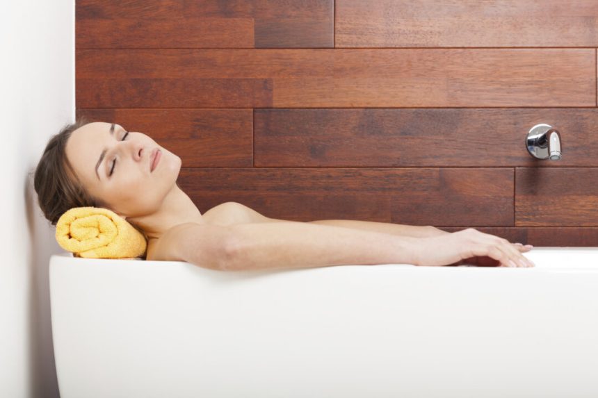 hot-baths-may-boost-exercise-endurance-in-heart-failure-patients,-study-finds