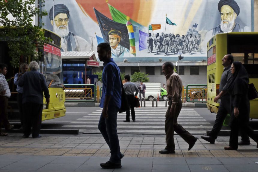 iran’s-splintered-opposition-wait-in-shadows-for-collapse-of-regime