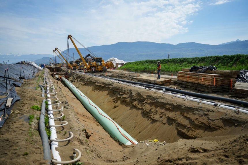 73-percent-of-canadians-support-cross-country-pipeline-project:-survey