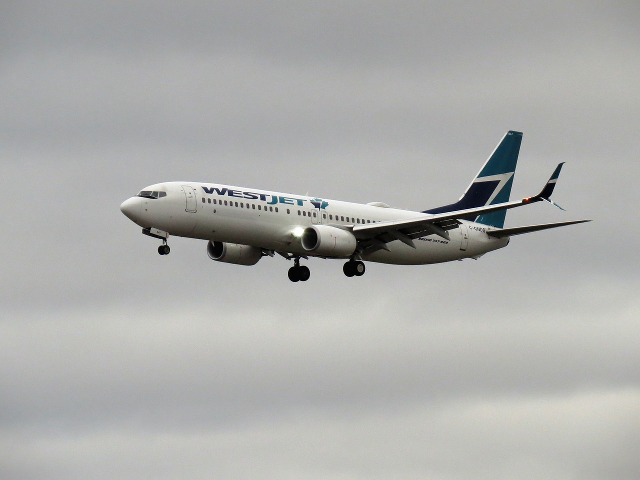 alberta-court-finds-westjet-employee-wrongfully-terminated-due-to-vaccination-status,-based-on-religious-grounds