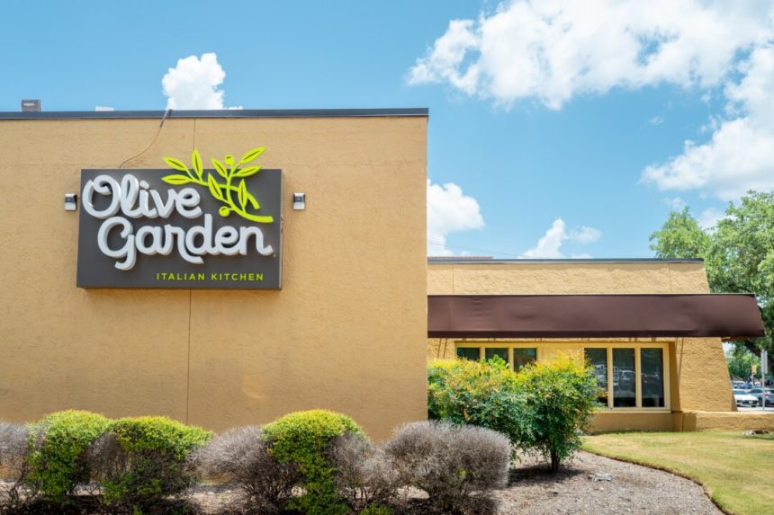 darden-restaurants-sales-rise-despite-concerns-over-consumer-spending-slowdown