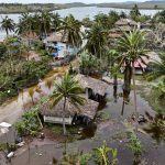 day-in-photos:-hurricane-erick,-flag-day-in-argentina,-and-solstice-yoga