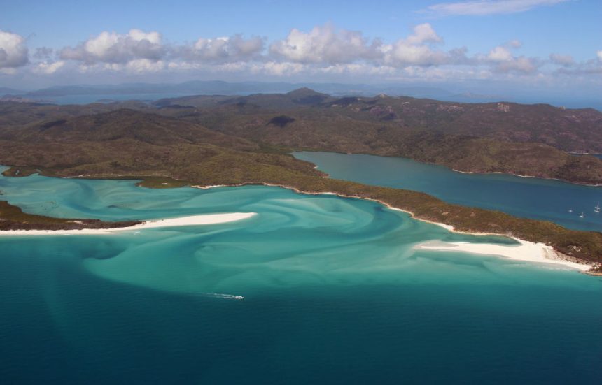 chinese-owner-lists-whitsundays-private-island-for-sale